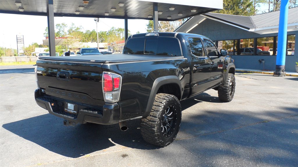 2018 Toyota Tacoma - $28,995