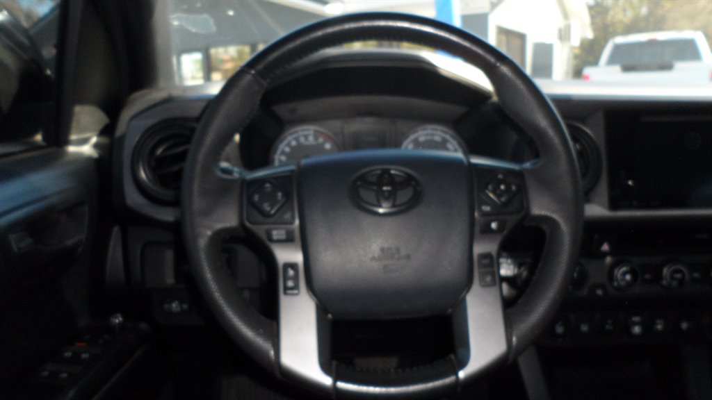 2018 Toyota Tacoma - $28,995