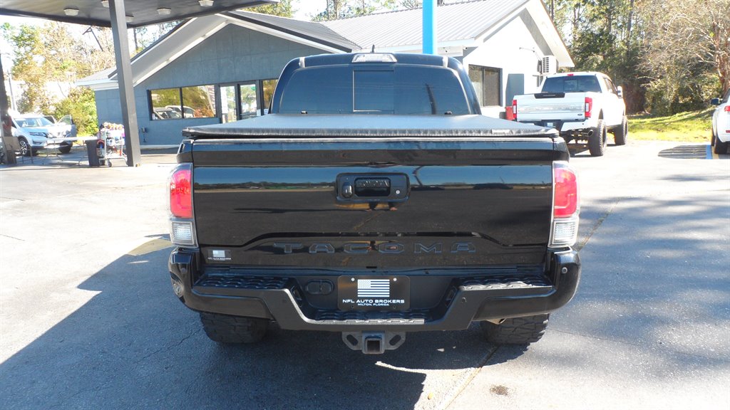 2018 Toyota Tacoma - $28,995