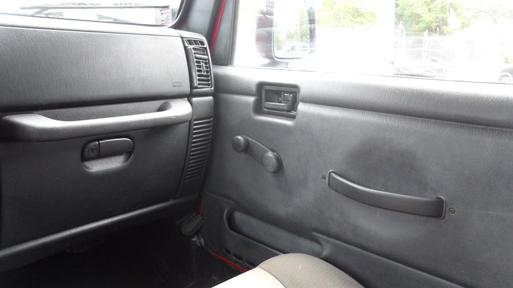 2006 Jeep Wrangler - $16,996