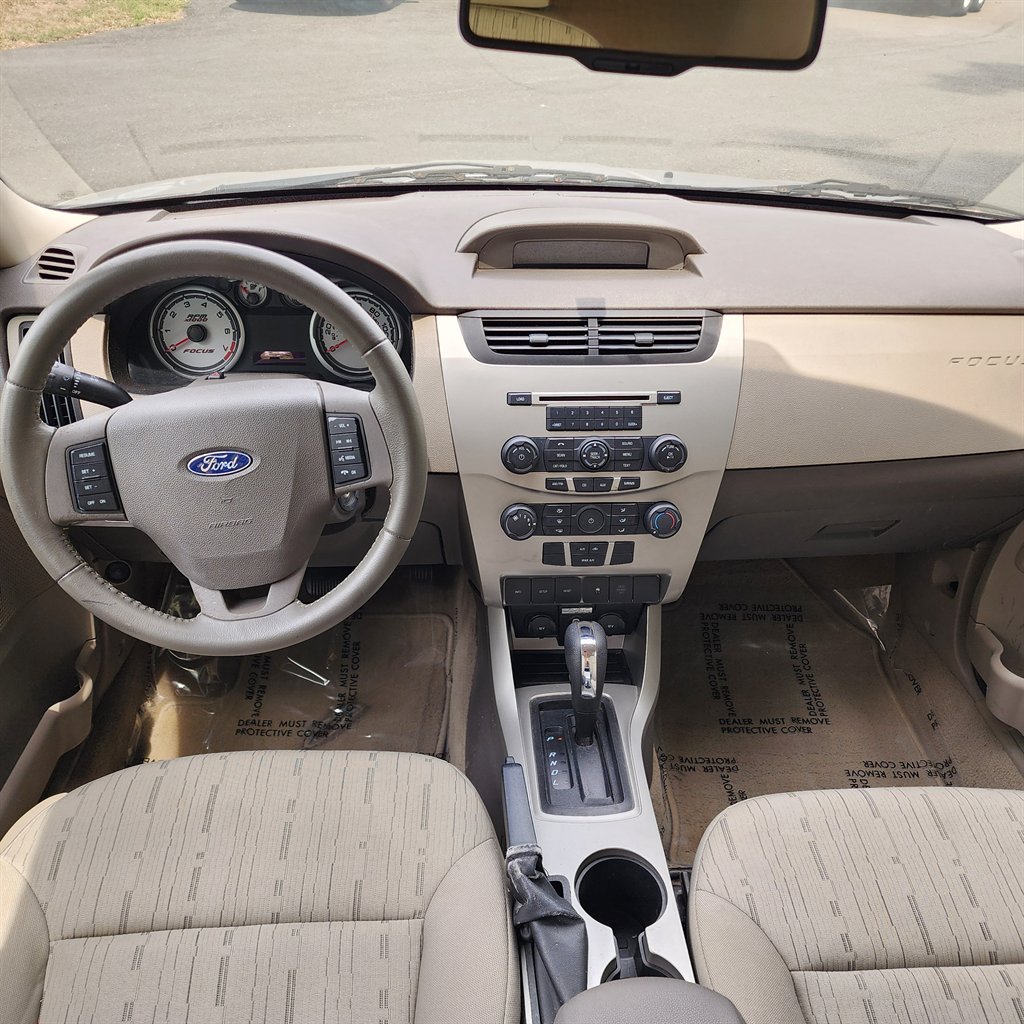 2011 Ford Focus SE photo