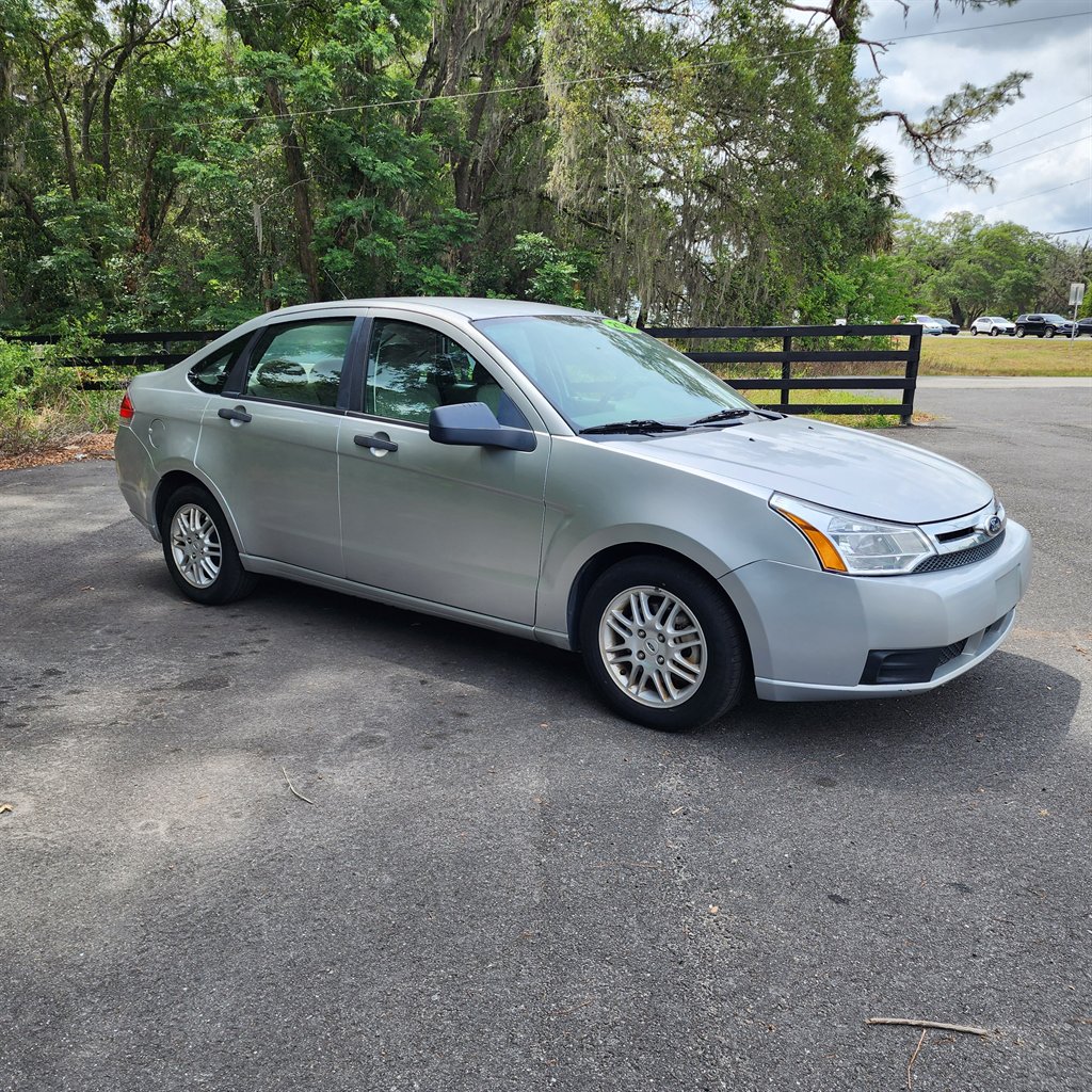 2011 Ford Focus SE photo