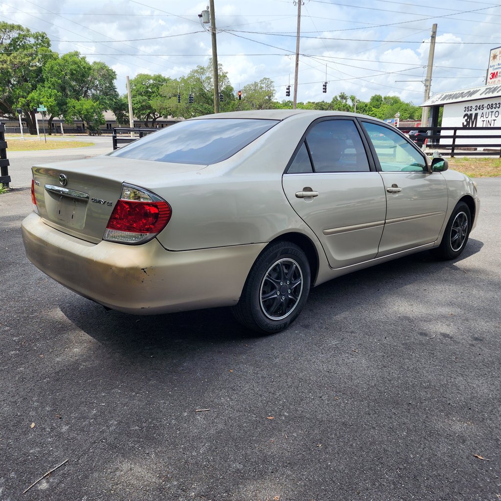 2005 Toyota Camry Standard photo