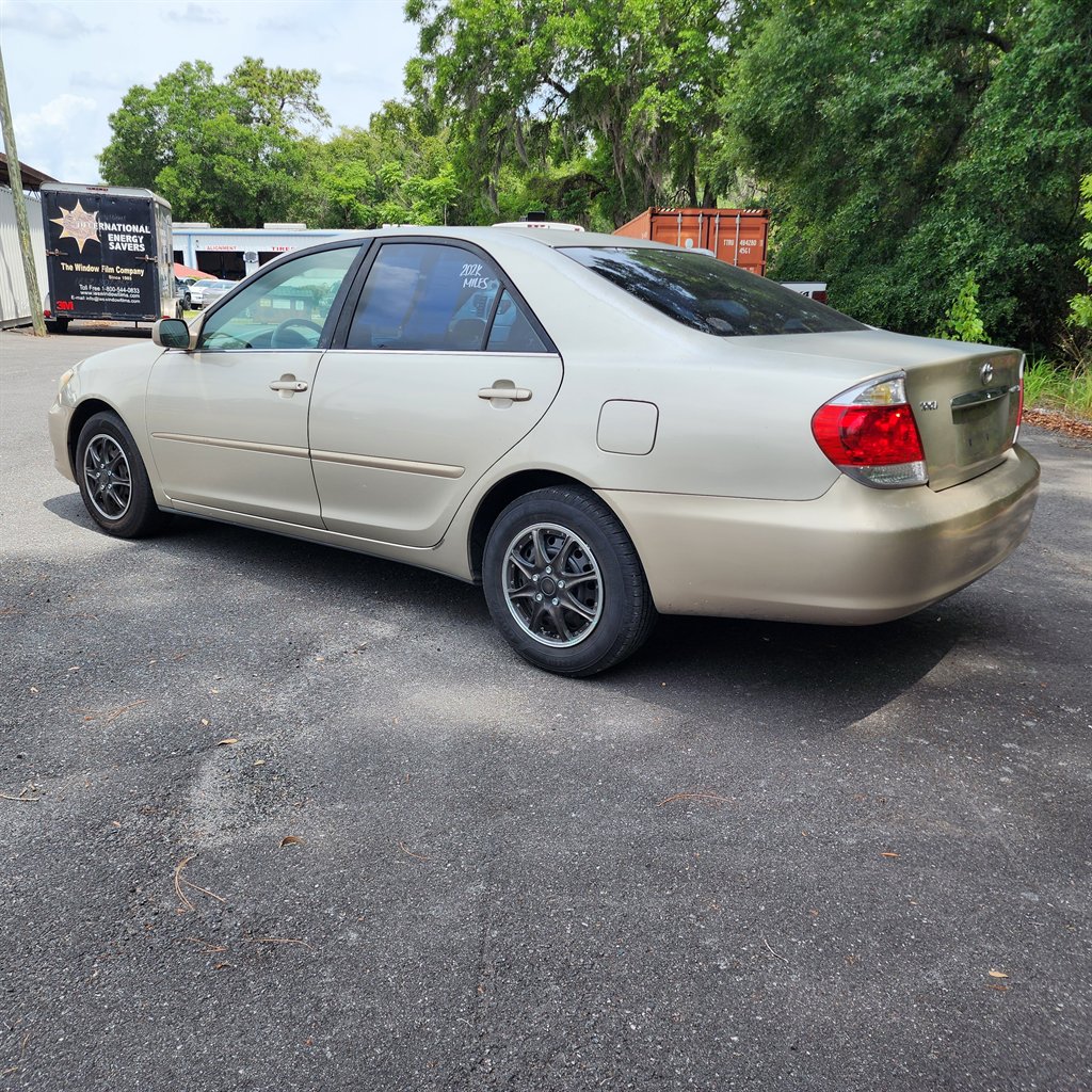 2005 Toyota Camry Standard photo