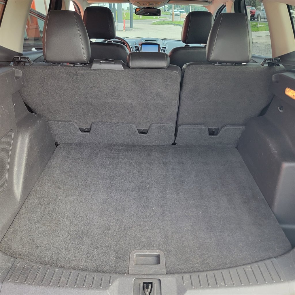 2014 Ford Escape - $10,999