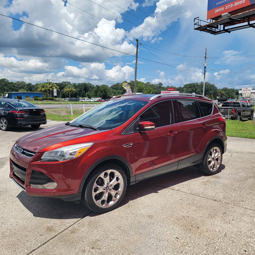 2014 Ford Escape - $10,999