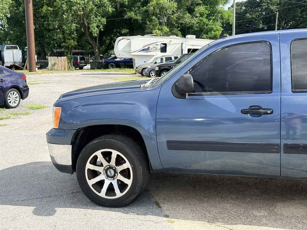 2008 GMC Sierra - $9,995