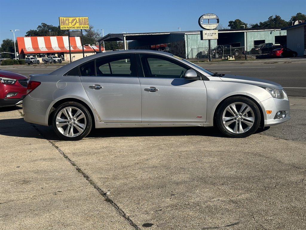2014 Chevrolet Cruze - $7,695
