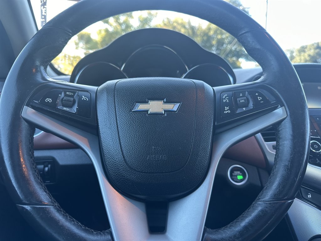 2014 Chevrolet Cruze - $7,695