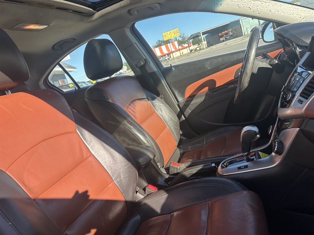 2014 Chevrolet Cruze - $7,695
