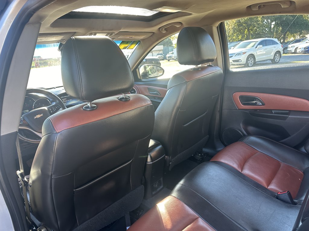 2014 Chevrolet Cruze - $7,695