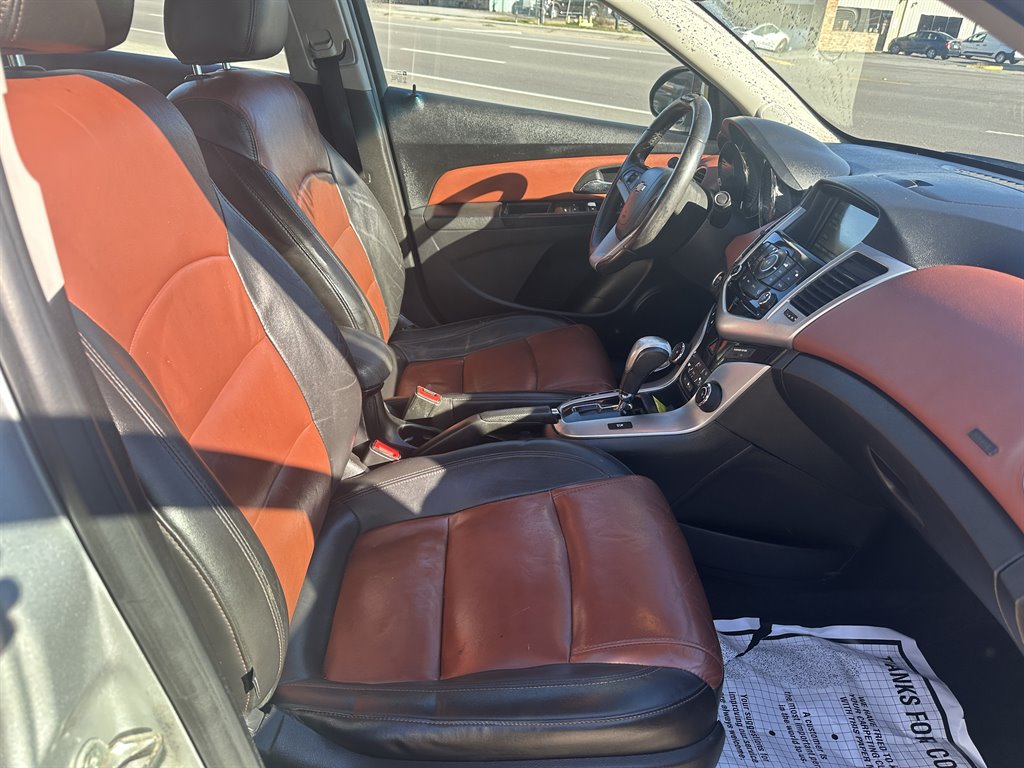 2014 Chevrolet Cruze - $7,695