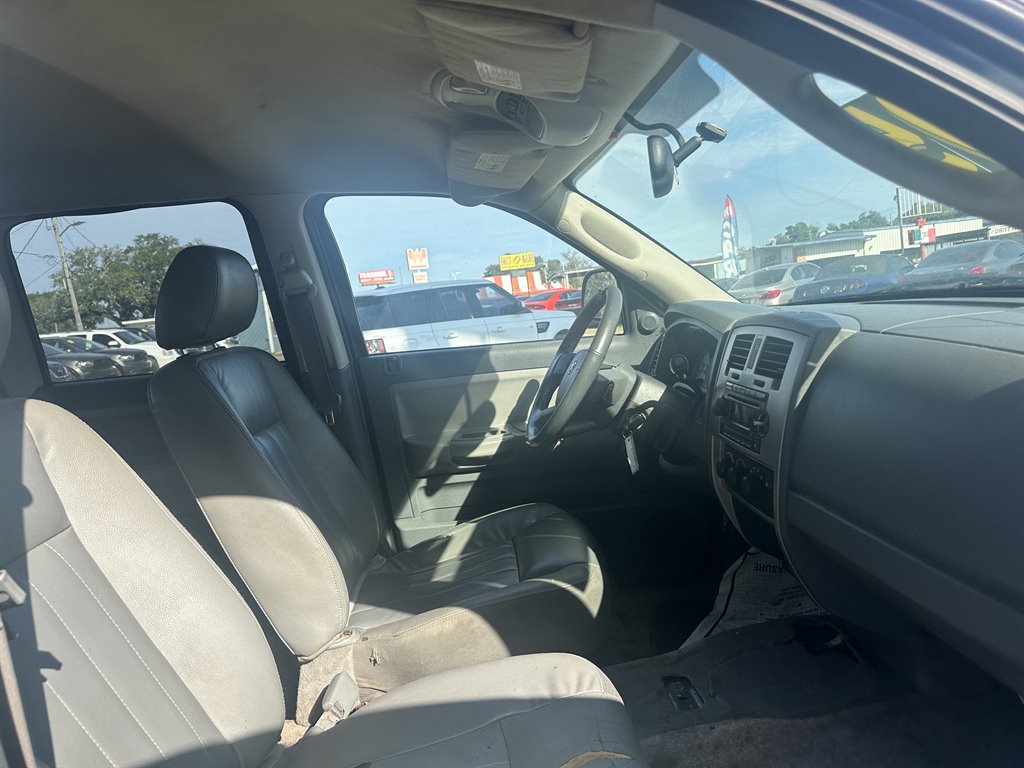2005 Dodge Dakota Laramie photo