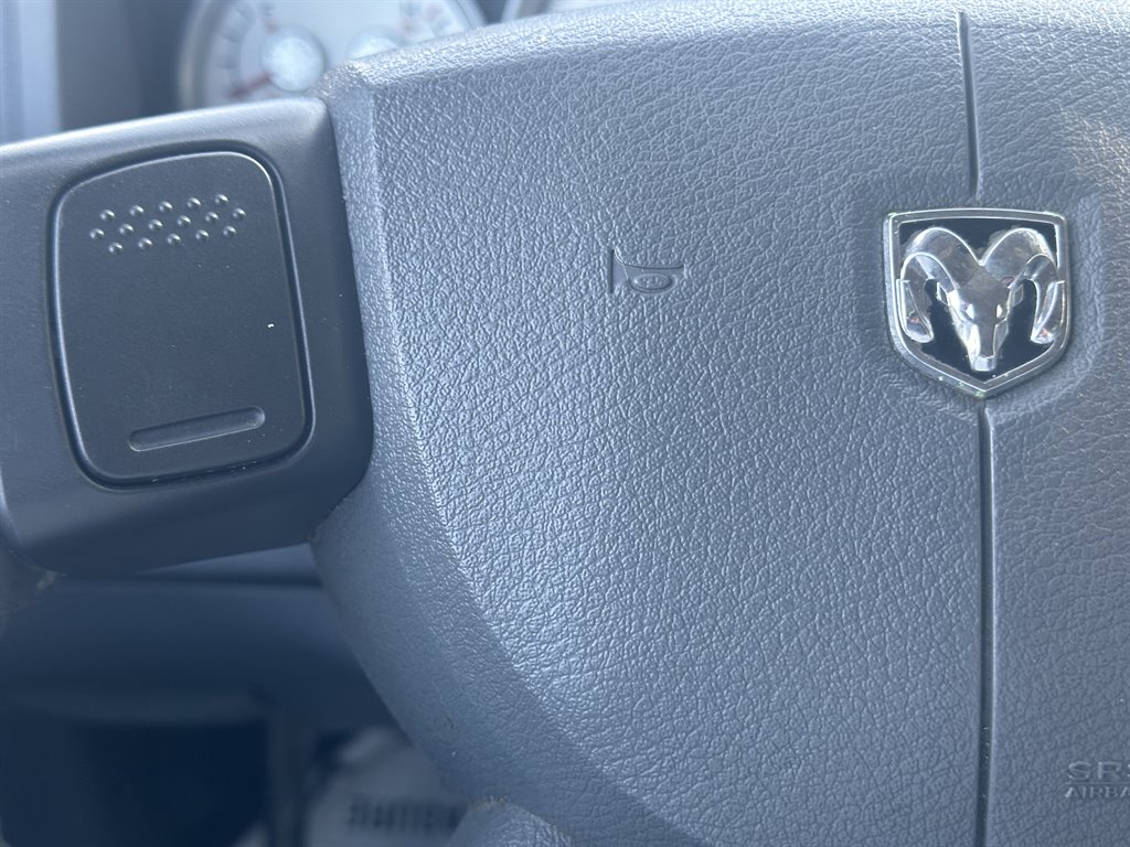 2005 Dodge Dakota Laramie photo