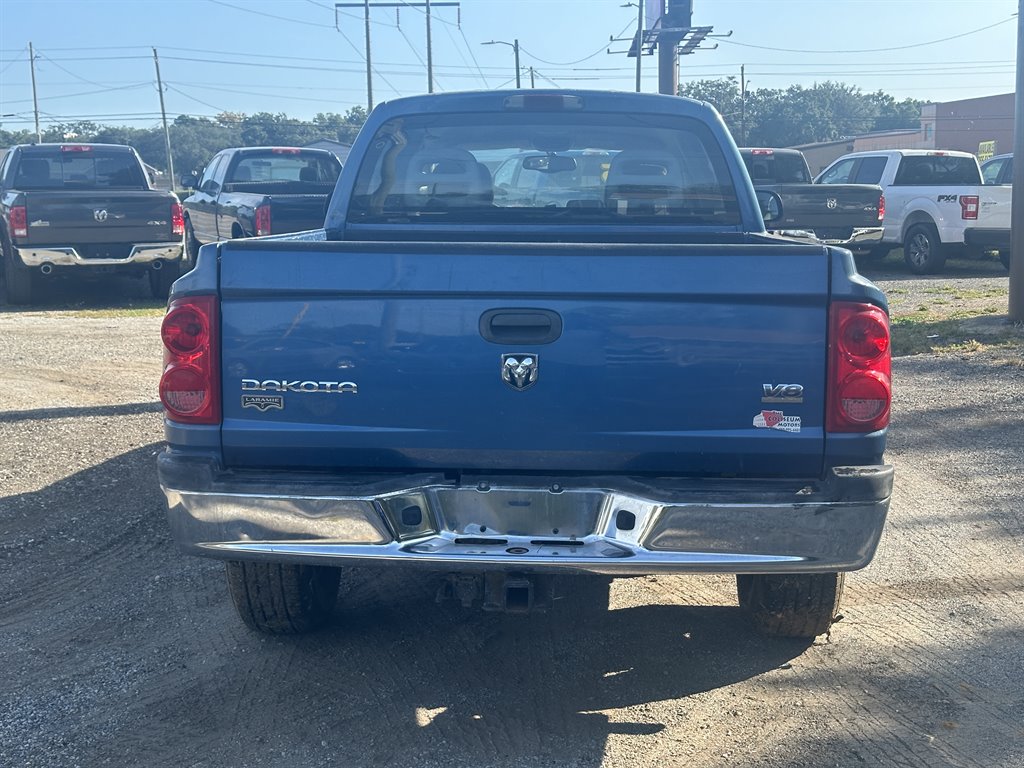 2005 Dodge Dakota Laramie photo