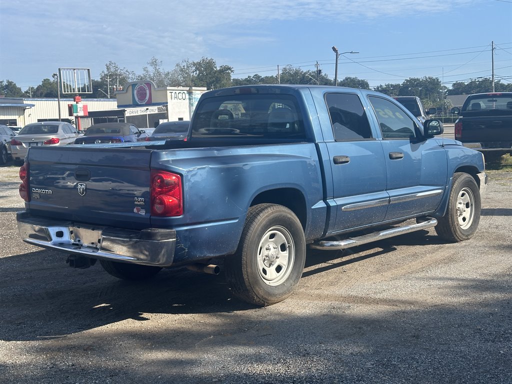 2005 Dodge Dakota - $7,695