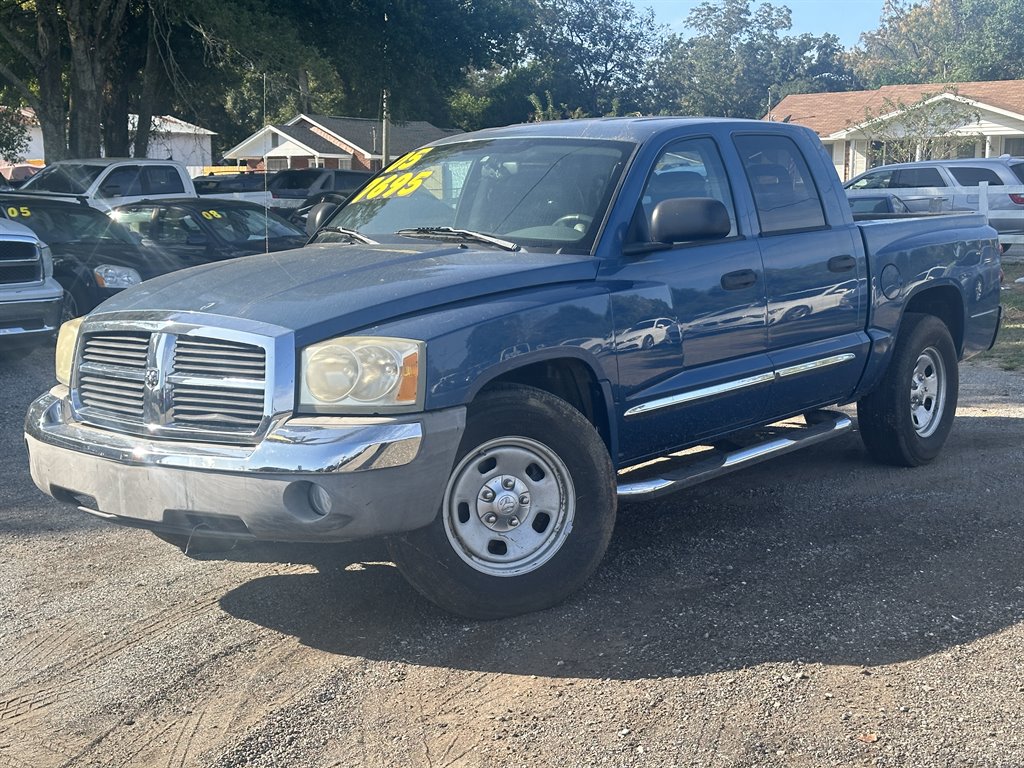 2005 Dodge Dakota Laramie photo