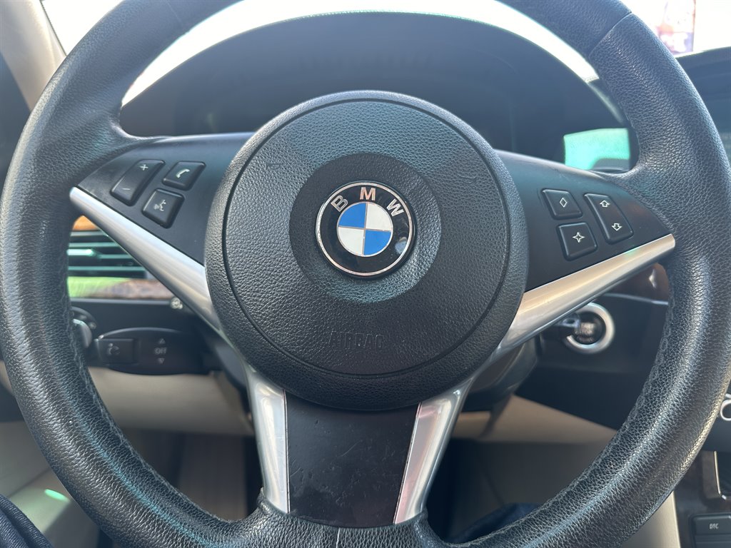 2008 BMW 5-Series 528i photo