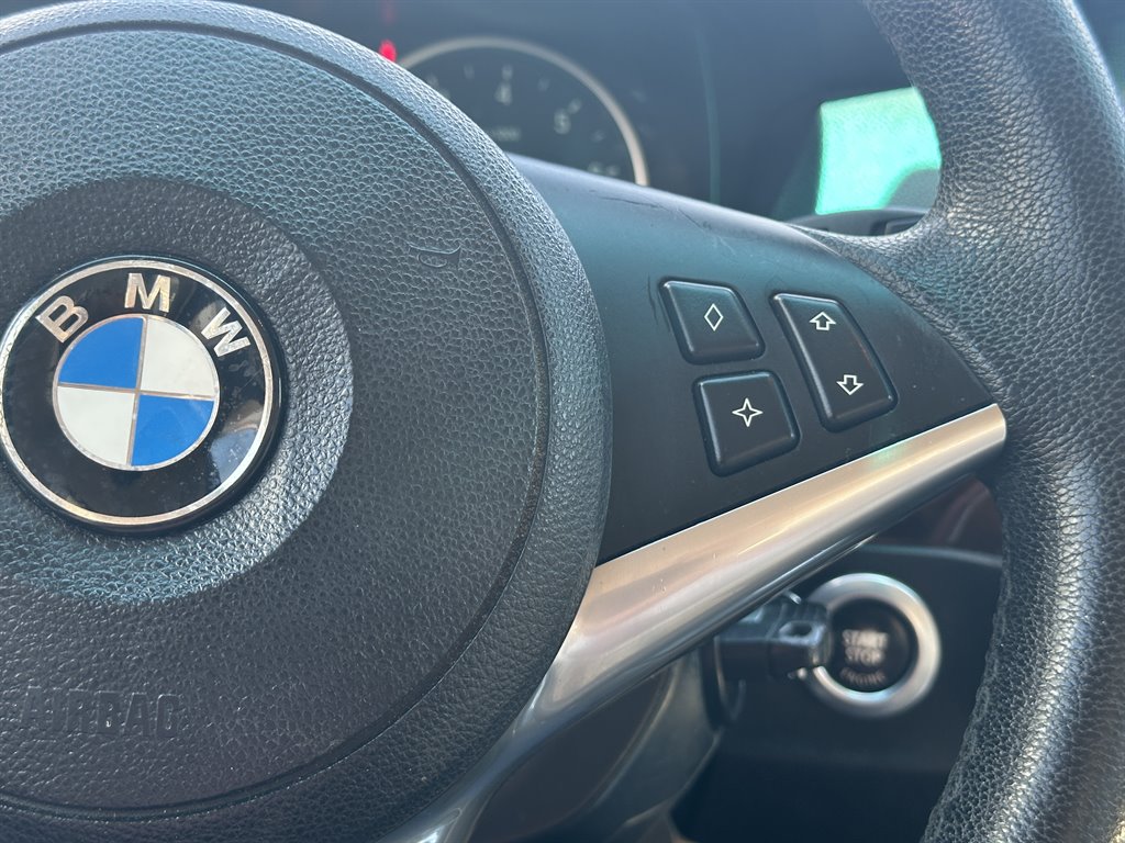 2008 BMW 5-Series 528i photo