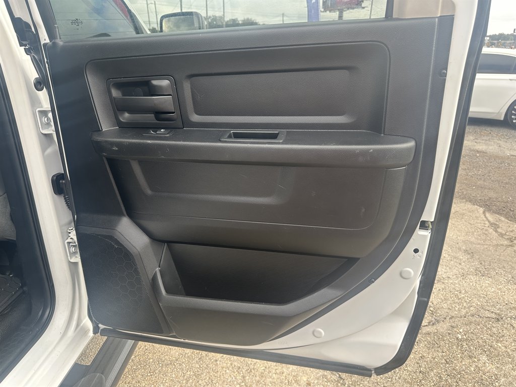 2017 Ram 2500 - $29,995