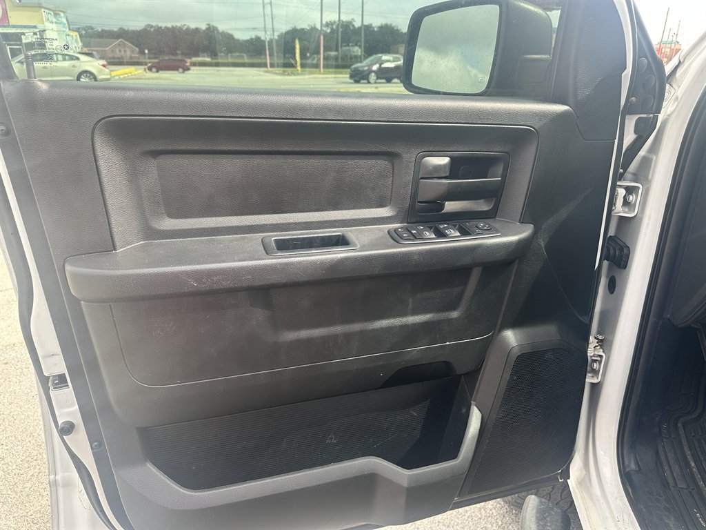 2017 Ram 2500 - $29,995
