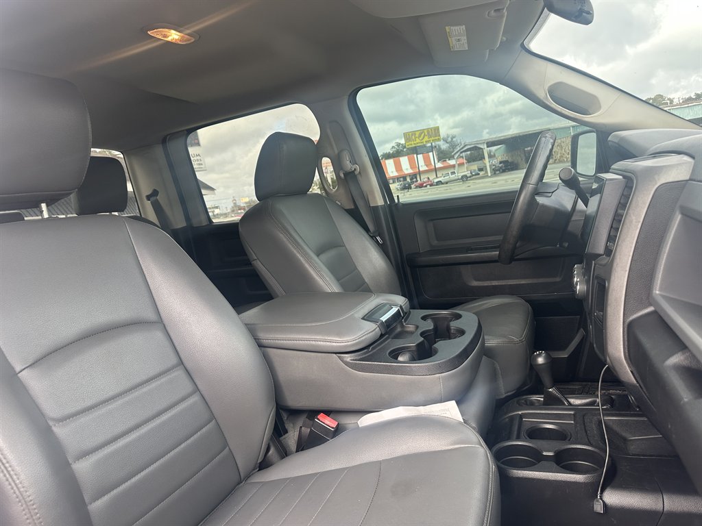2017 Ram 2500 - $29,995
