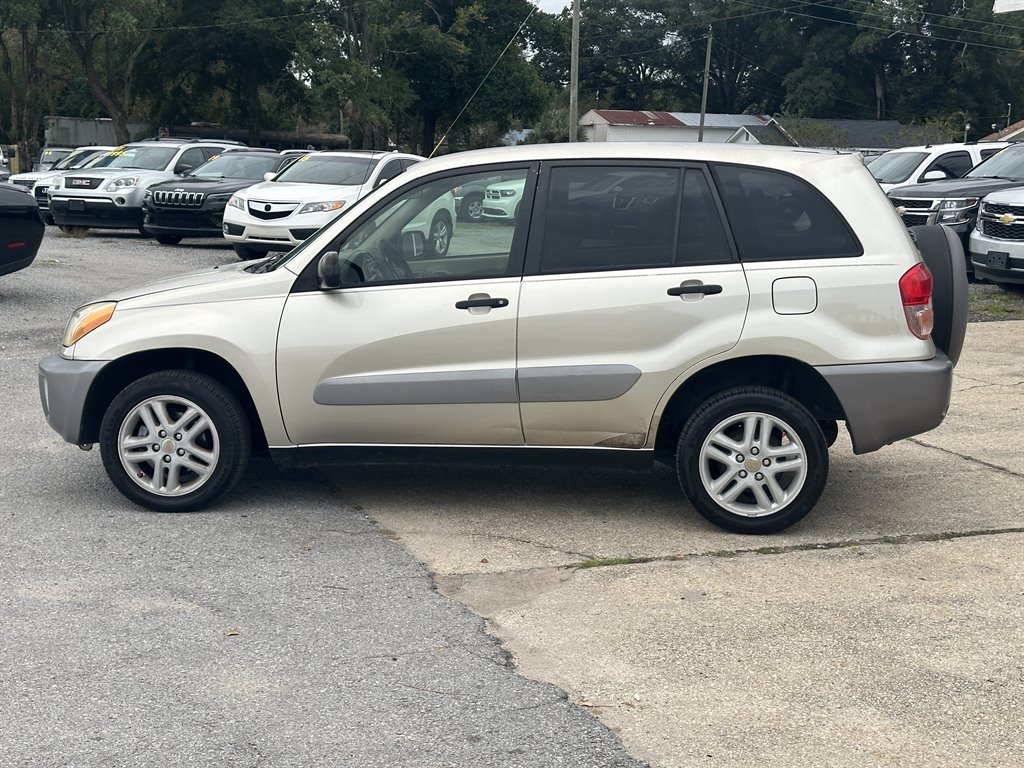 2003 Toyota RAV4 photo