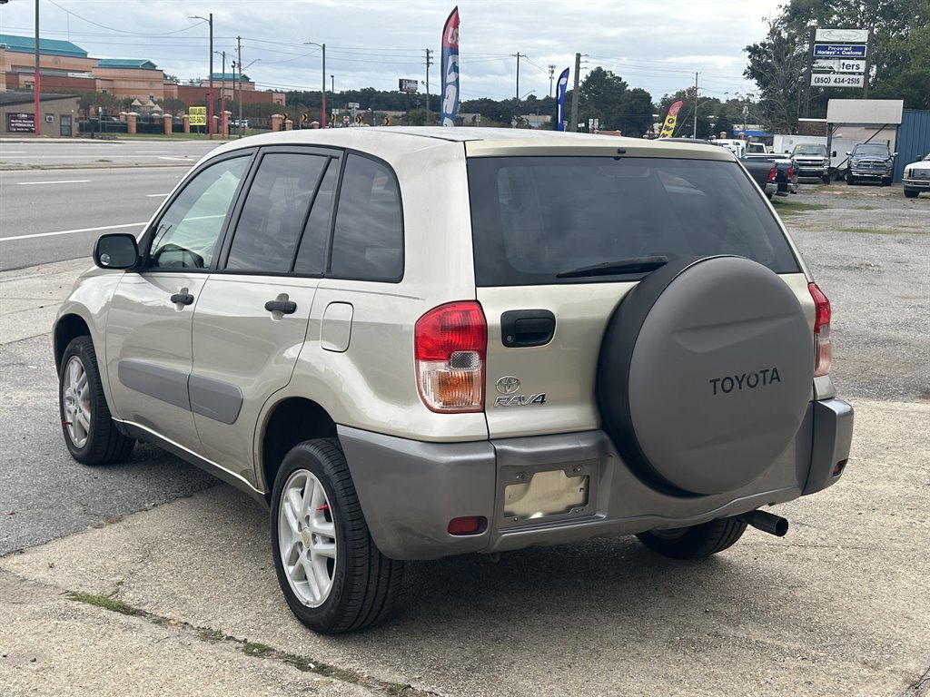 2003 Toyota RAV4 photo