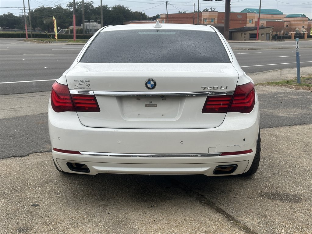 2013 BMW MDX 740Li photo