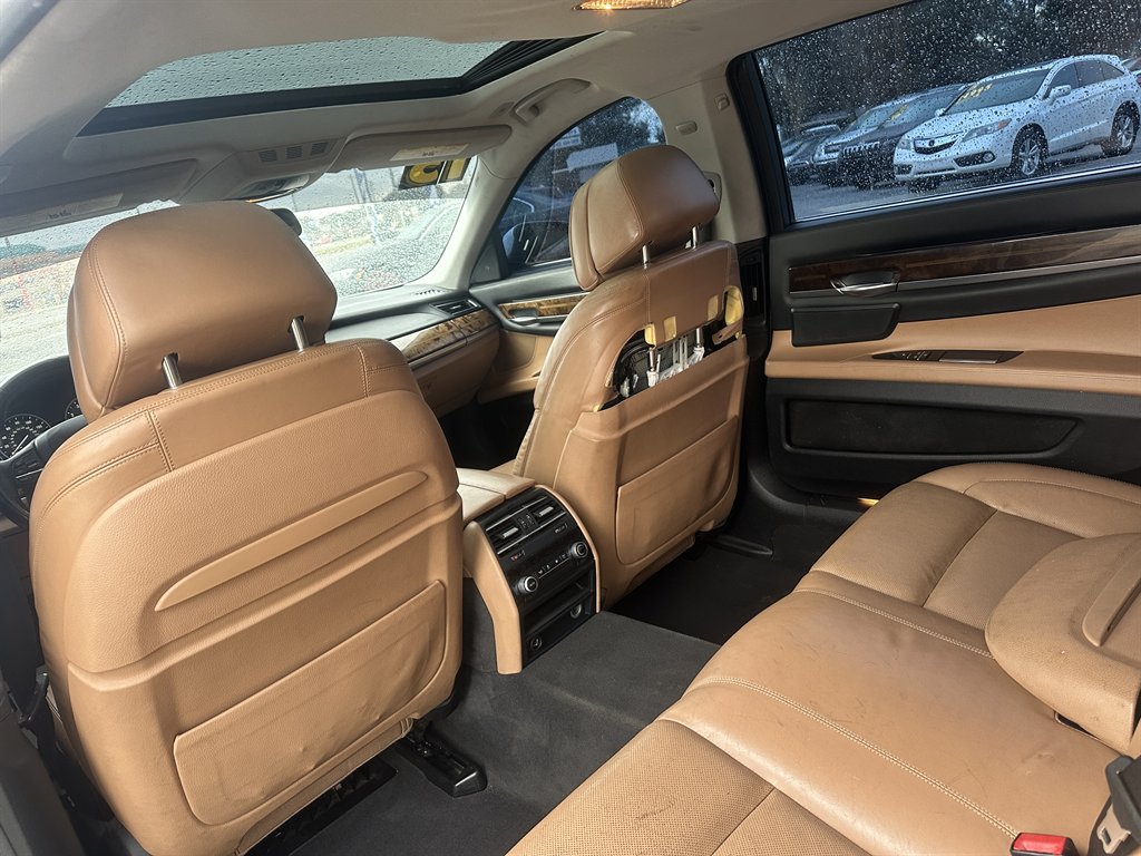 2013 BMW MDX 740Li photo