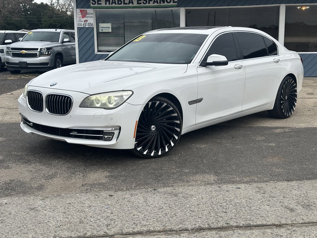 2013 BMW MDX 740Li photo