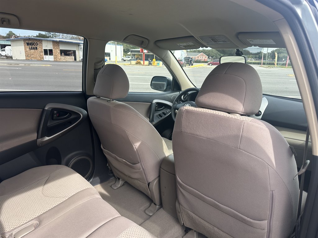 2008 Toyota RAV4 photo
