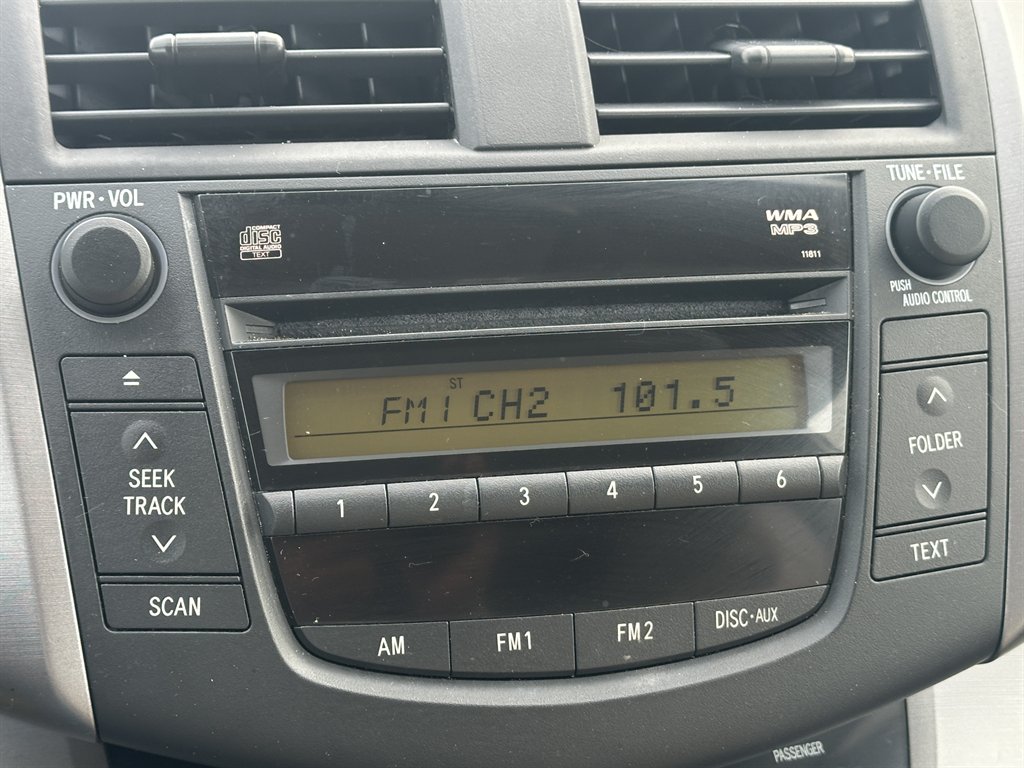 2008 Toyota RAV4 photo