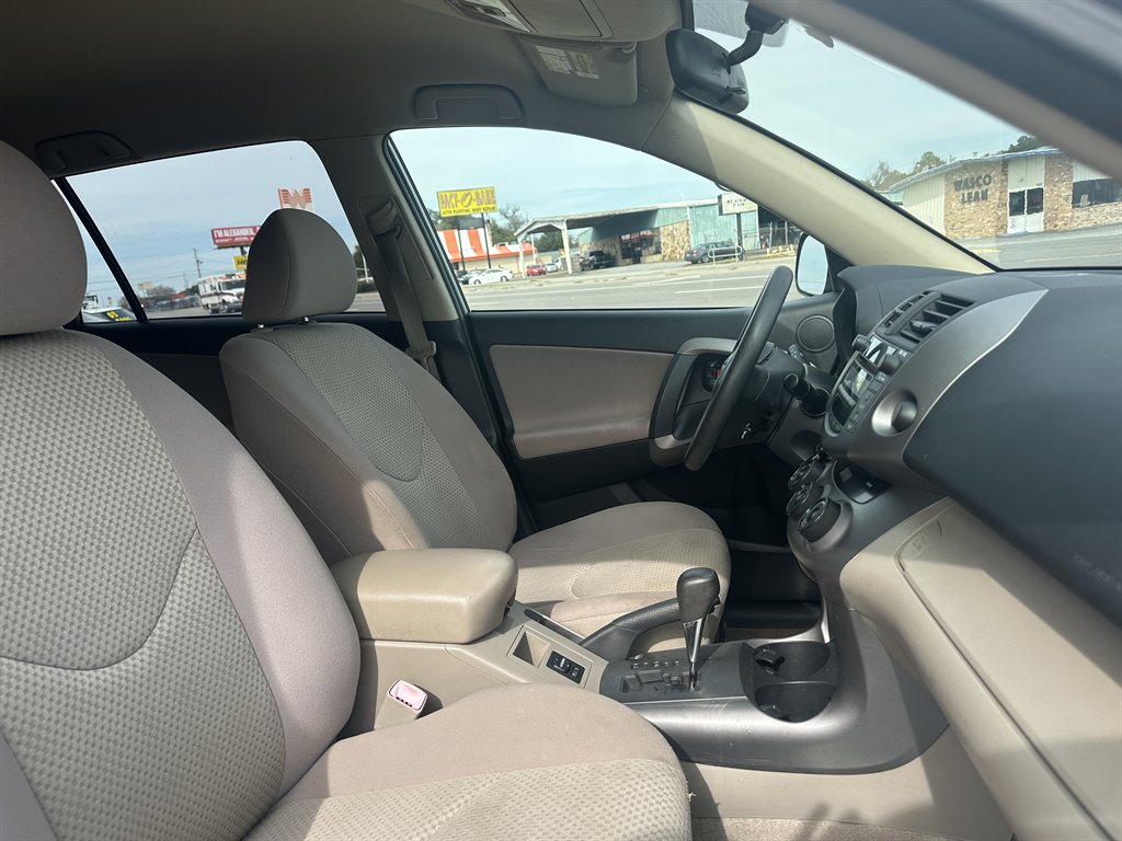 2008 Toyota RAV4 photo