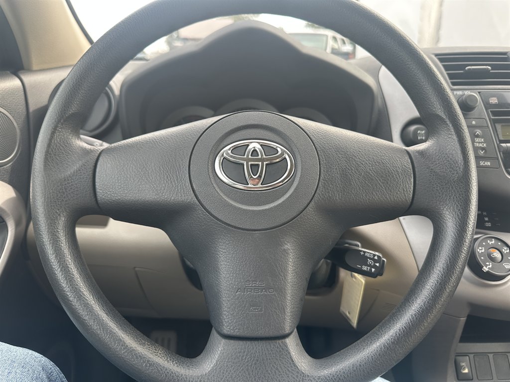 2008 Toyota RAV4 photo