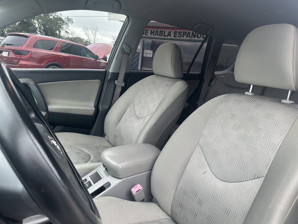 2009 Toyota RAV4 photo