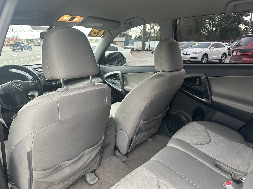 2009 Toyota RAV4 photo