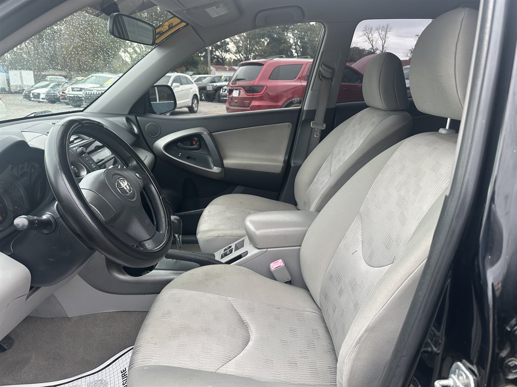 2009 Toyota RAV4 photo