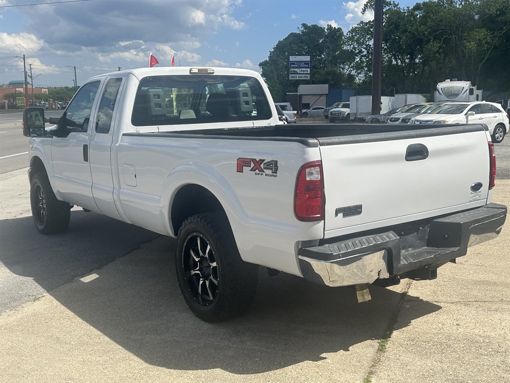 2016 Ford F-250 - $13,995
