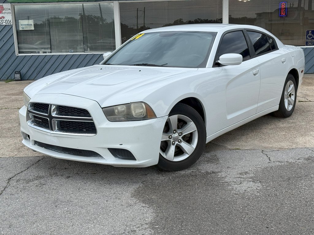 2014 Dodge Charger - $8,695