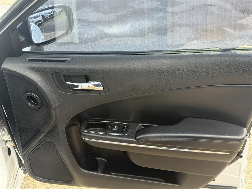 2014 Dodge Charger - $8,695
