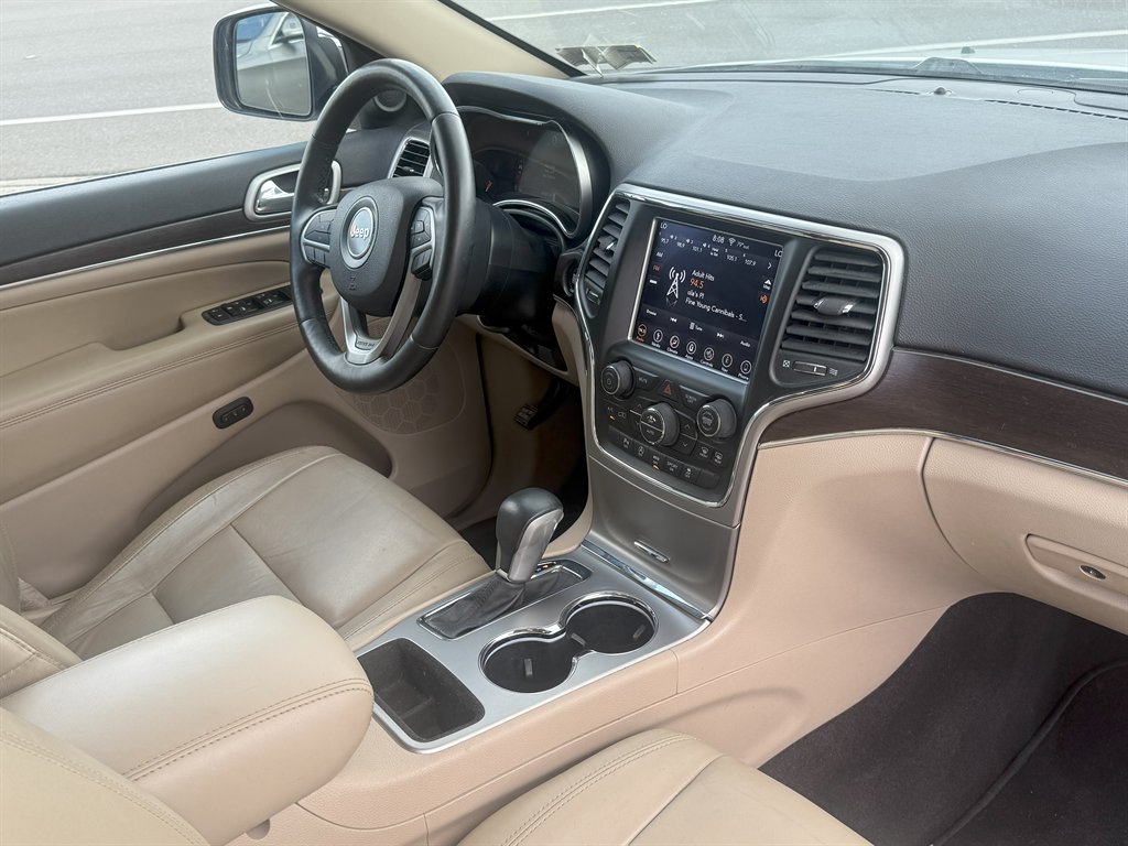 2018 Jeep Cherokee - $17,995