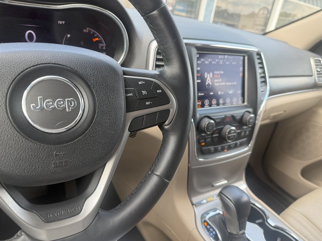 2018 Jeep Cherokee - $17,995