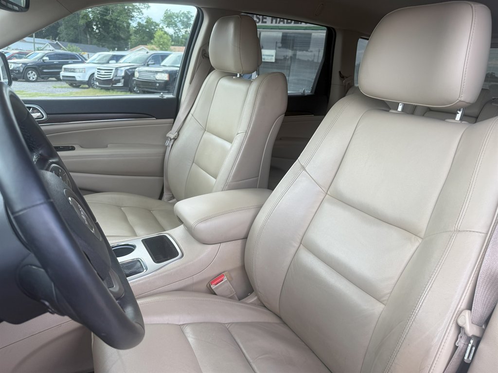2018 Jeep Cherokee - $17,995