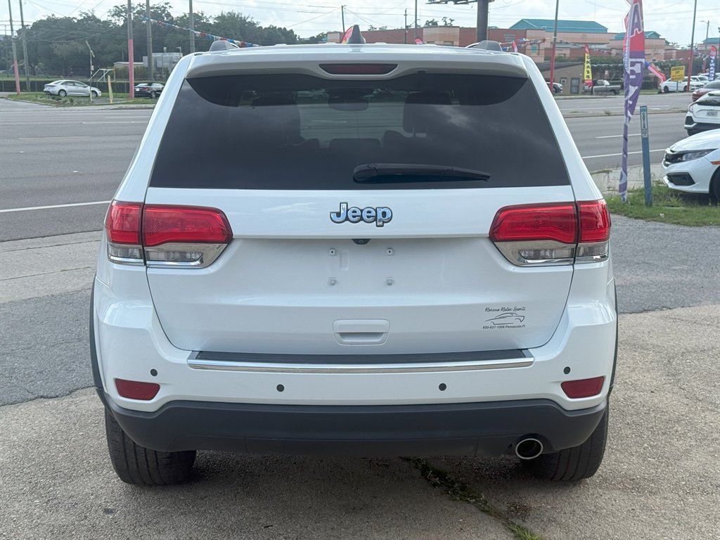 2018 Jeep Cherokee - $17,995