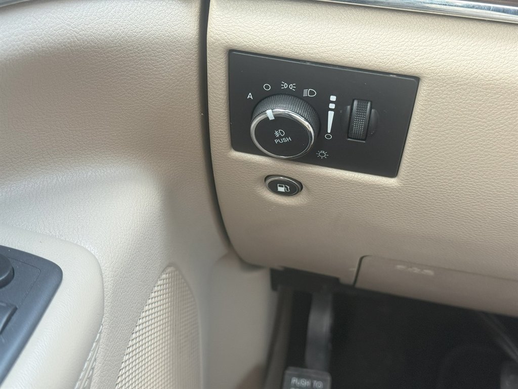2018 Jeep Cherokee - $17,995