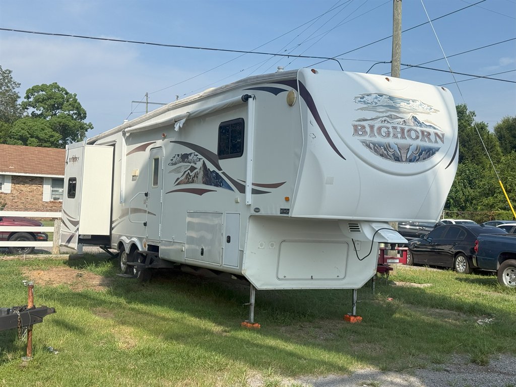 2010 Heartland Rv Bighorn - $10,995