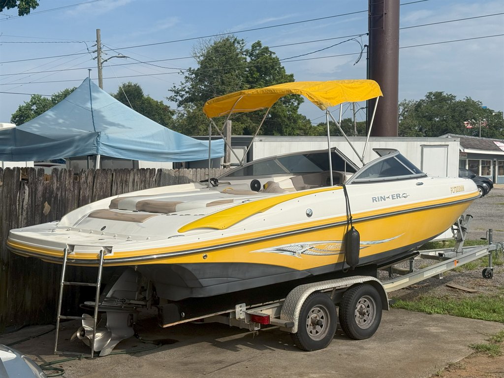 2007 Rinker 2340 RNK - $13,995