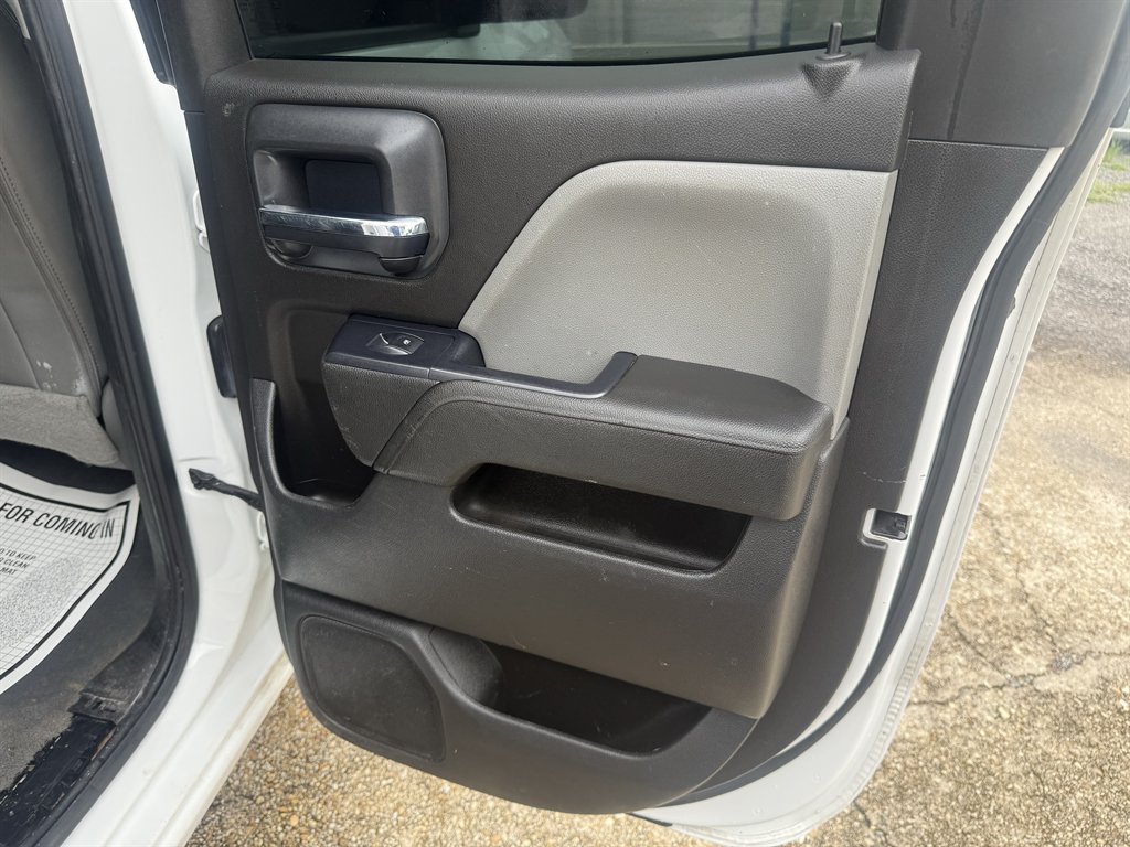 2016 Chevrolet Silverado 1500 - $15,995