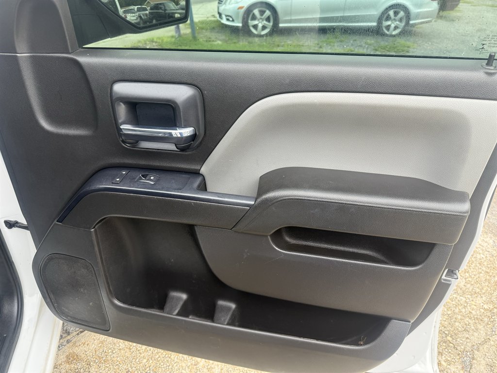2016 Chevrolet Silverado 1500 - $15,995